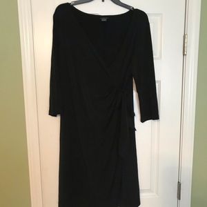 Maternity dress with tie detail